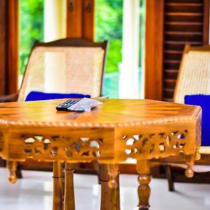Sri Kandyan Bungalow